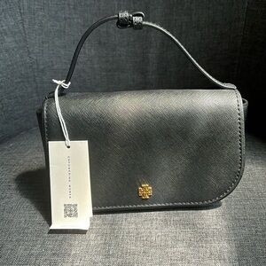 Tory Burch - Chelsea Pebbled Crossbody Bag